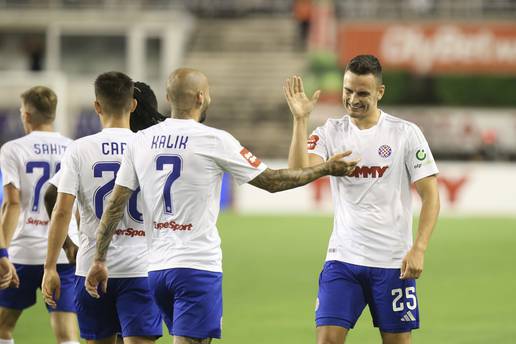 Hajduk - Torshavn 2-0: Siguran start na rasprodanom Poljudu! Prvi gol Livaje za 'bile' u Europi