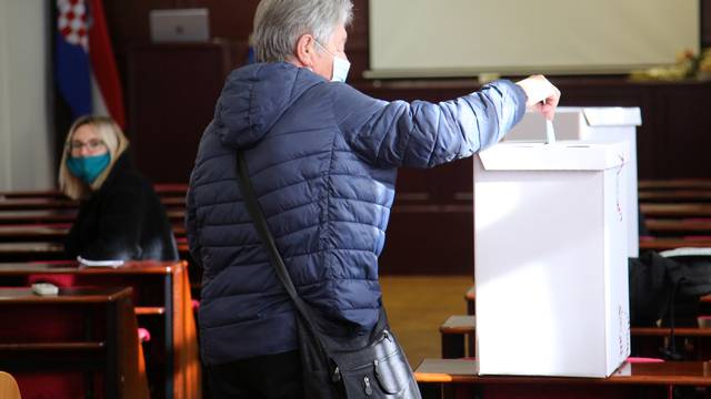 Knin: Građani biraju šibensko-kninskog zamjenika župana iz redova srpske nacionalne manjine