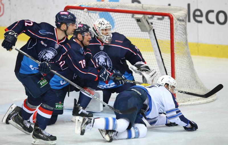 KHL Medvescak - Neftekhimik