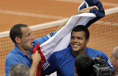 Llodra i Tsonga u parovima donijeli Francuskoj polufinale