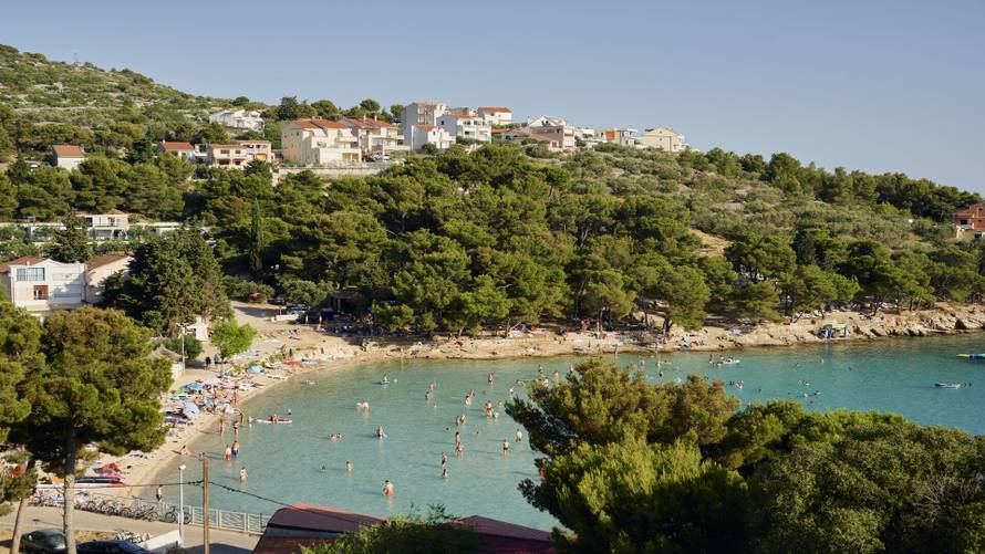 Iscrpljeni od posla? Maštate o savršenom odmoru? Pobjegnite u Colentum Resort Murter!