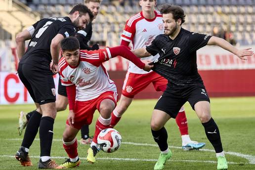 DOZNAJEMO Boban konačno pronašao i lijevog beka, u Maksimir stiže nada Bayerna!?