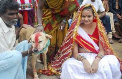 Ne piše mu se dobro: Indijska tinejdžerica udala se za psa