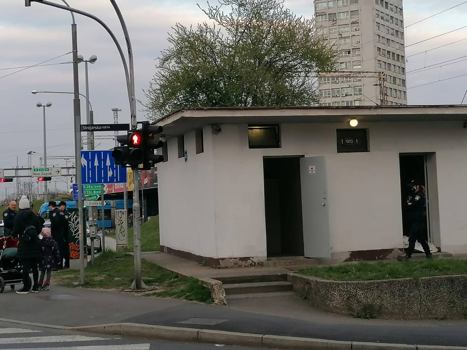 U zagrebačkom javnom WC-u policija pronašla mrtvo tijelo
