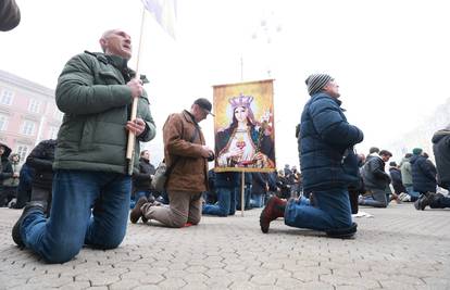 Iseljeni Hrvati klečali bi rado i u Münchenu. Pitali smo Nijemce: 'To je mizogino i nezamislivo!'