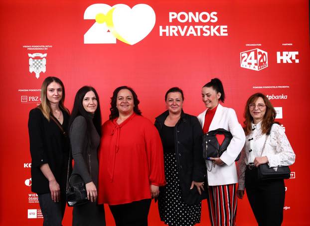 Zagreb: Svečana dodjela nagrade Ponos Hrvatske, fotografiranje prije početka dodjele 