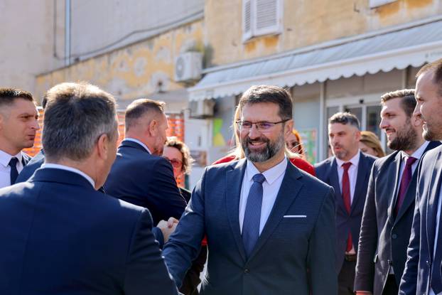 Zadar: Predsjednik Hrvatskog sabora Gordan Jandroković obišao je manifestaciju pod nazivom „Pijat na Pijaci“ 