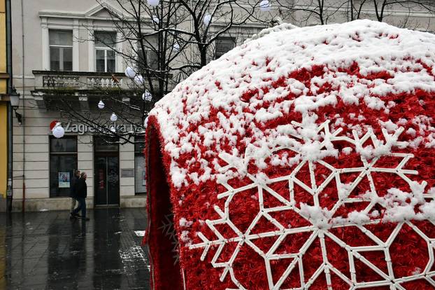 FOTO Slavonska snježna idila: Osijek i Sl. Brod pod snijegom