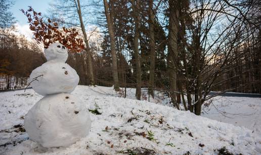 FOTO Slu&zcaron;beno po&ccaron;ela zima: Prisjetite se kako izgleda kad se zabijeli cijela Hrvatska