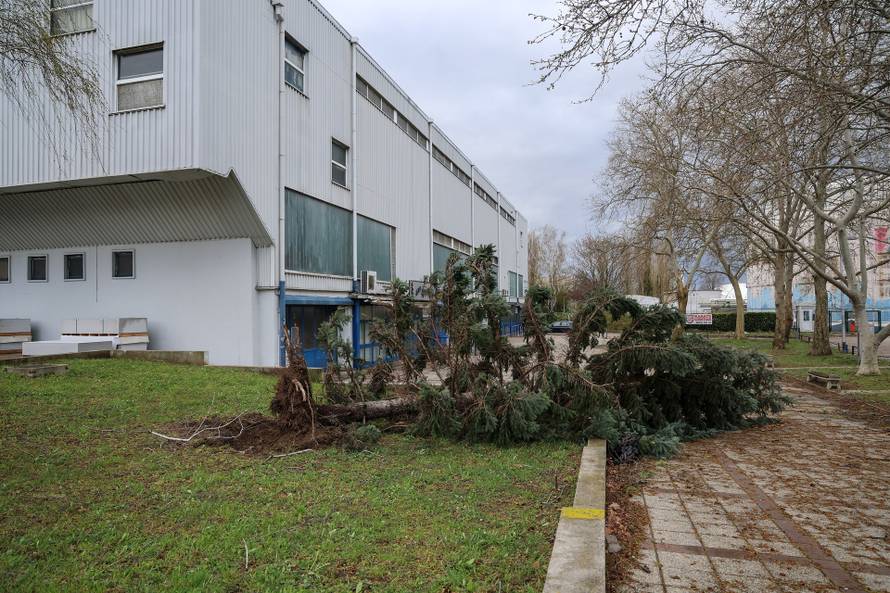 Zagreb: Dom sportova koji se obnavlja oštećen u snažnom nevremenu