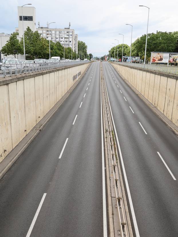 Zagreb: Ponovno zatvoren podvožnjak Slavonske i Zagrebačke avenije kod Vjesnika