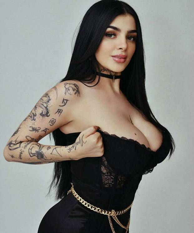 FOTO Zgodna tattoo majstorica ima ludi izazov: 'Tko mi tetovira lice osvoji 10.000 eura!'