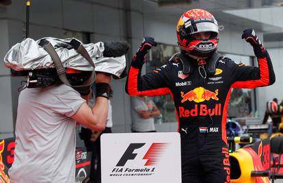 Senzacija! Verstappen je slavio u Maleziji, katastrofa Ferrarija