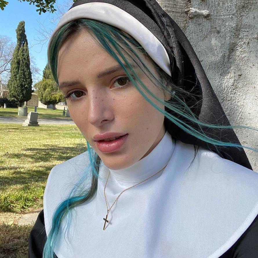 Dame na OnlyFansu naplaćuju manje: Bella nas je za*ebala