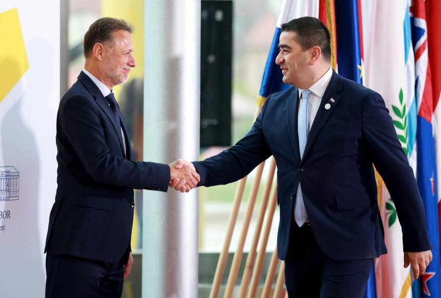 Zagreb: Dolazak sudionika summita Međunarodne krimske platforme u NSK