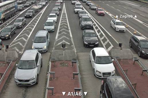 Pojačan promet na cestama, kilometar kolone kod Lučkog