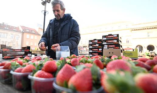 Jagode su stigle u Zagreb: Na Dolcu jedna mjerica već za euro