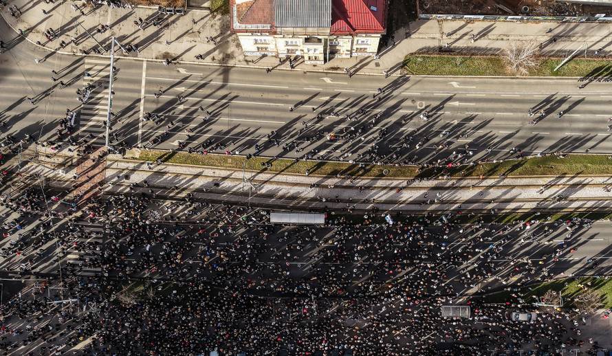 Sarajevo: Pogled iz zraka na okupljene u prosvjedu nakon stravične tramvajske nesreće