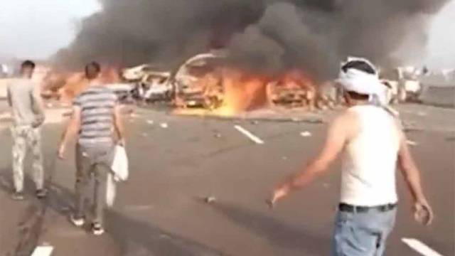 VIDEO Strašna nesreća u Egiptu! U sudaru 32 mrtvih, gorjeli auti