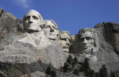 Portreti četiri američka predsjednika uklesani u planinu