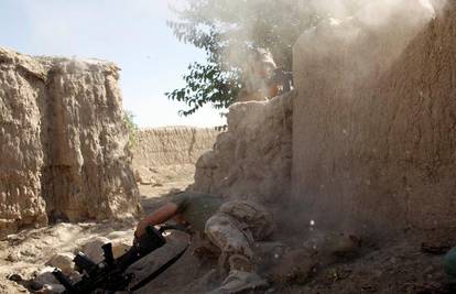 Afganistan: Samoubojica ubio četiri vojnika i dijete