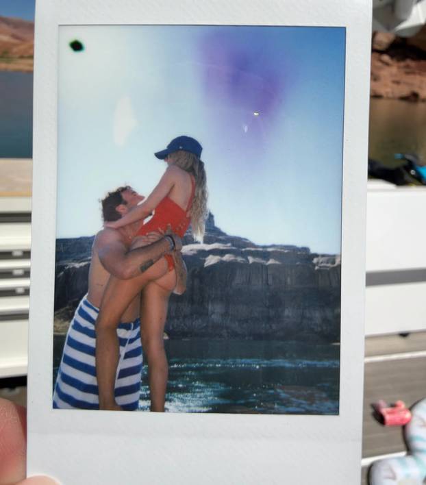 FOTO Sydney odjenula crveni kupaći kao da je u 'Baywatchu'