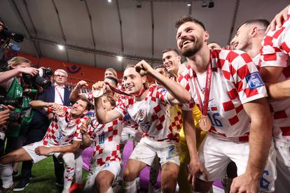 Pogledajte galeriju! 'Vatreni' slave s brončanim medaljama