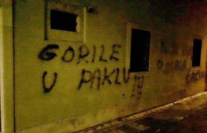 Sramota u Zadru: Zastrašujući grafiti osvanuli na samostanu