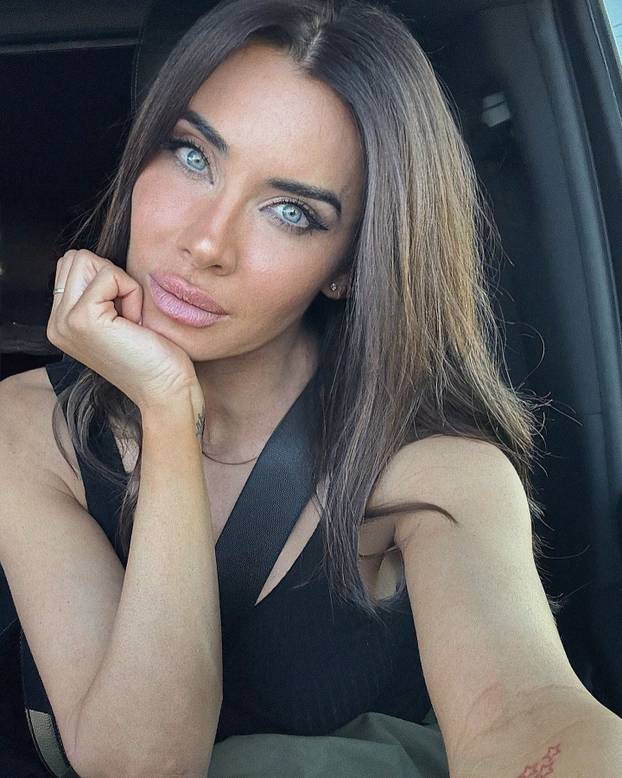 FOTO Izabranica Sergija Ramosa šokirala izjavom: Legendarni realovac 'jedva sklapa krajeve'