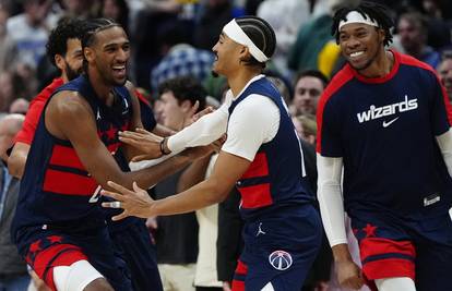 VIDEO Trica s deset metara je šokirala Jokića i društvo. Karlo Matković ponovno raspucan