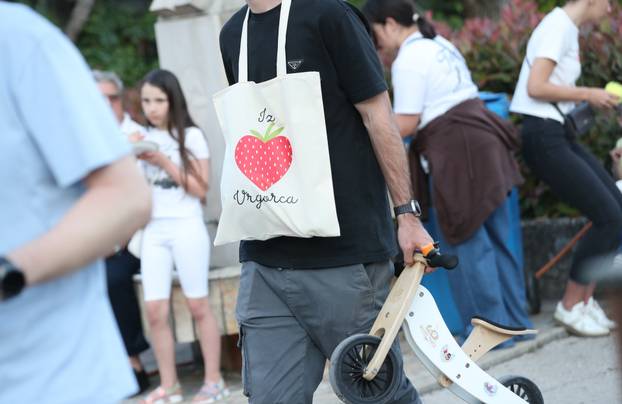 Održana je manifestacija Dani jagoda u Vrgorcu