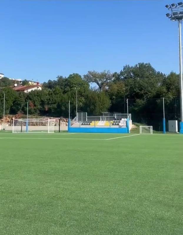 FOTO Hrvatska dobila još jedan nogometni stadion od 6,5 mil. eura. Gostujuća tribina je hit