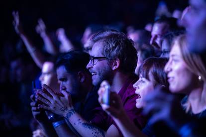 Nick Cave & The Bad Seeds stigli pred Zagrepčane! Pogledajte kakvu su atmosferu stvorili...