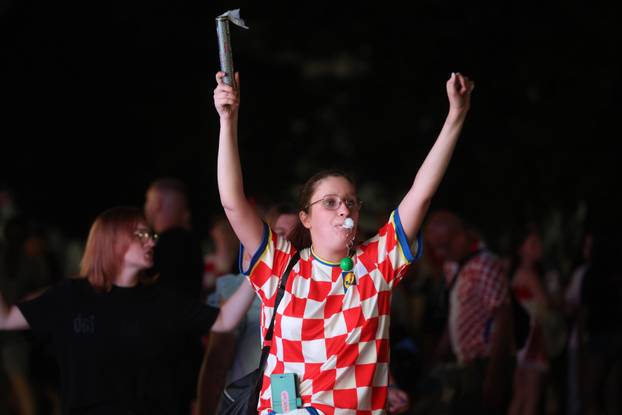 Osijek: Slavlje nakon utakmice Hrvatska -   Ghana