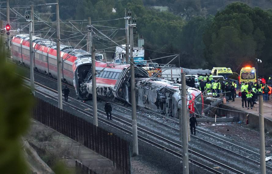 Two high-speed trains derail in Spain