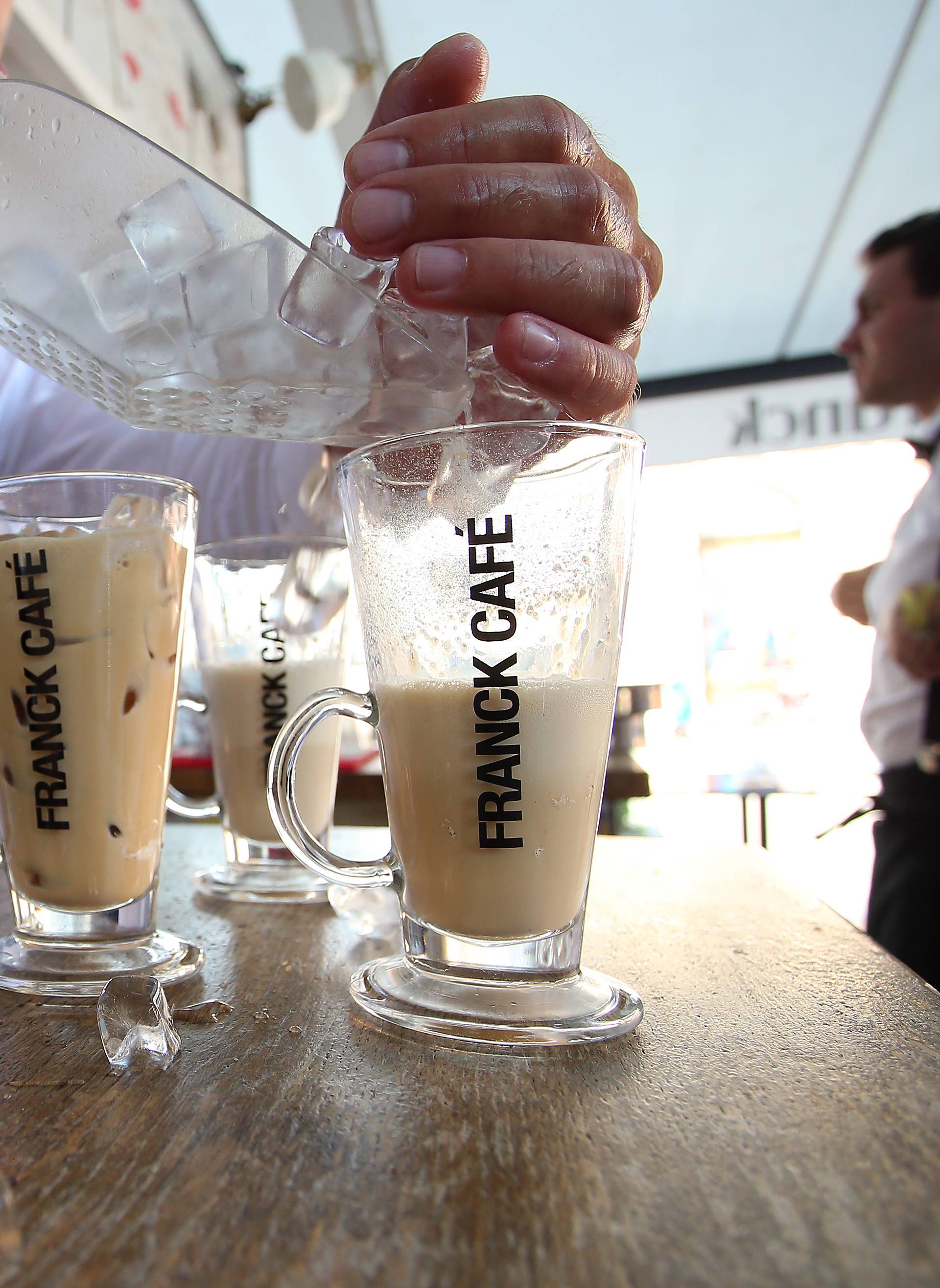 Ovoga ljeta osvježite se uz ledeni Franck Café cappuccino