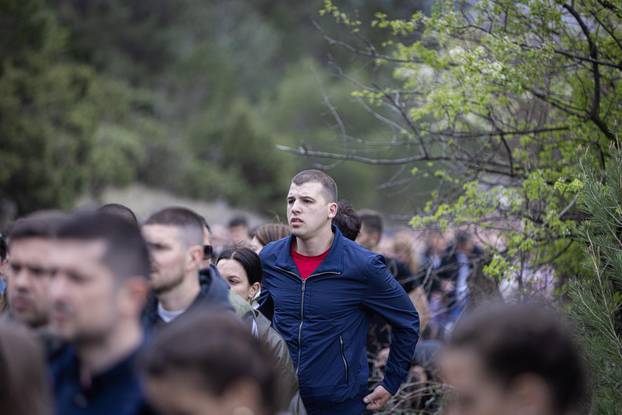 Mostar: Brojni vjernici sudjelovali na križnom putu
