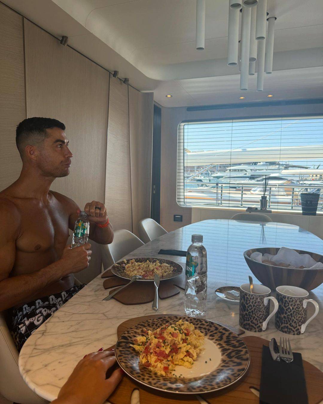 Nekoliko dana za mamu i tatu: Pogledajte kako su se Georgina i Ronaldo proveli na Mallorci...