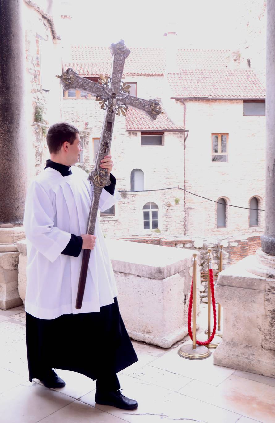 Split: Svečana procesija i sveta misa u čast sv. Duje