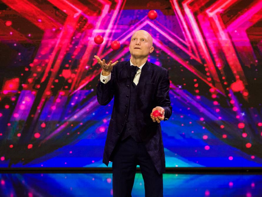 Žongler: 'Zbog ringova sam se znao porezati između prstiju'