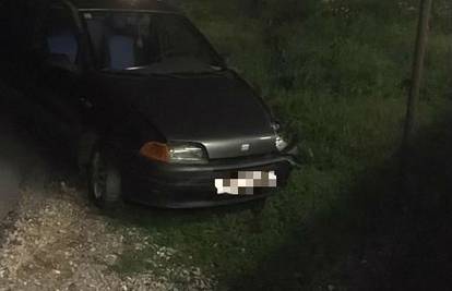 Vlak udario auto, odbacio ga na drugu stranu: Vozač pobjegao