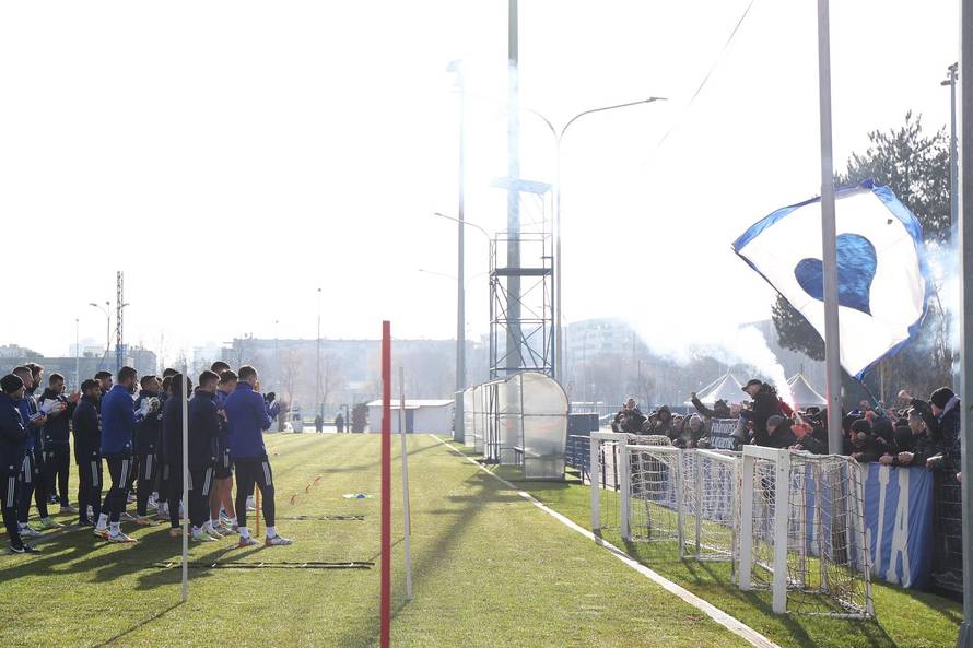 Zagreb: Bad Blue Boysi podržali igrače Dinama uoči sutrašnje utakmice Hajduka