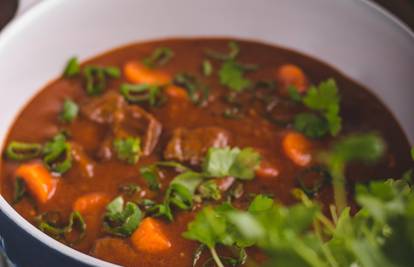 Ukusni gulaš za lagani ručak