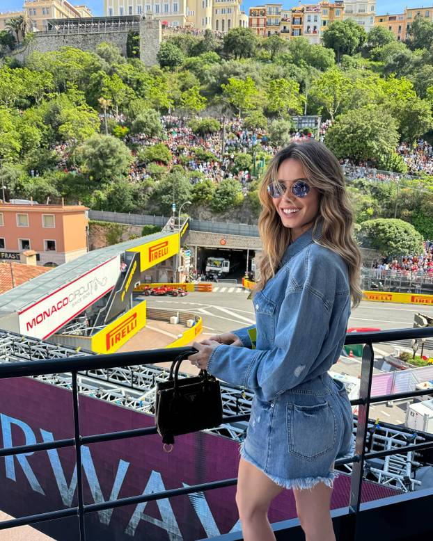 FOTO Diletta otkrila trbuščić! 'Najljepši poklon za ovaj Božić'