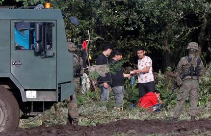 Poljska:  Pronašli  ekstremistički sadržaj na mobitelima migranta