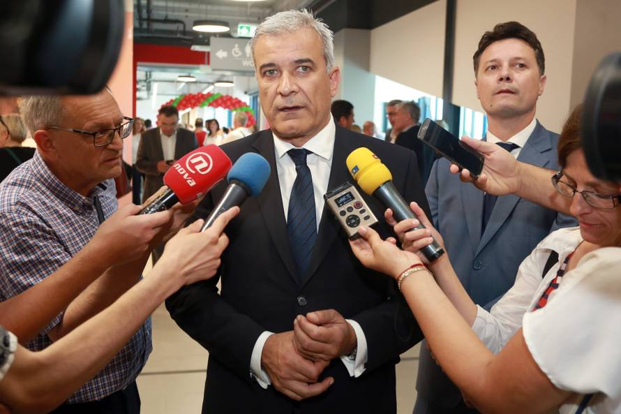 Super Konzum Supetar