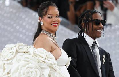 Rihanna pokazala drugog sina prvi put nakon rođenja: Cijela se obitelj okupila za fotkanje