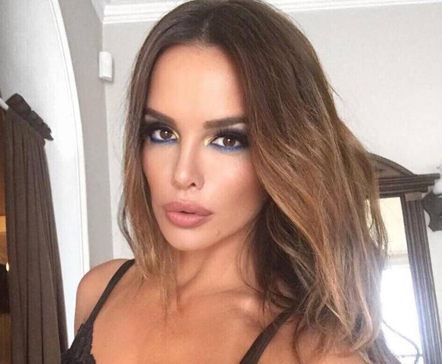 'Kad su izašle gole slike rekla sam da ih stave na omot CD-a'