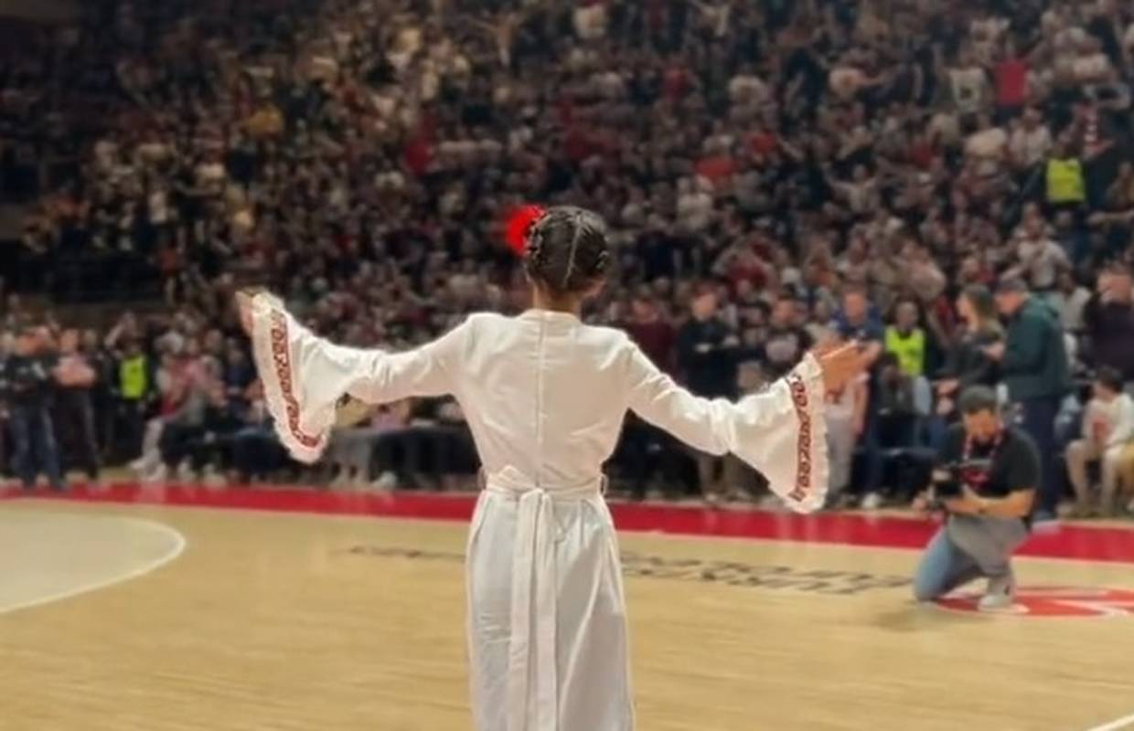 VIDEO Usred utakmice Zvezde u Beogradu orila se ratna pjesma