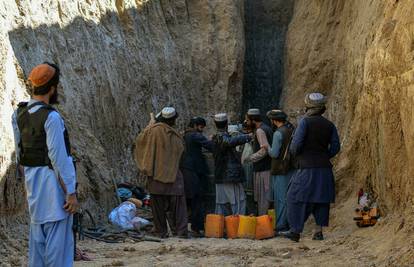 Tuga u Afganistanu: Umro je dječak koji je pao u bunar...